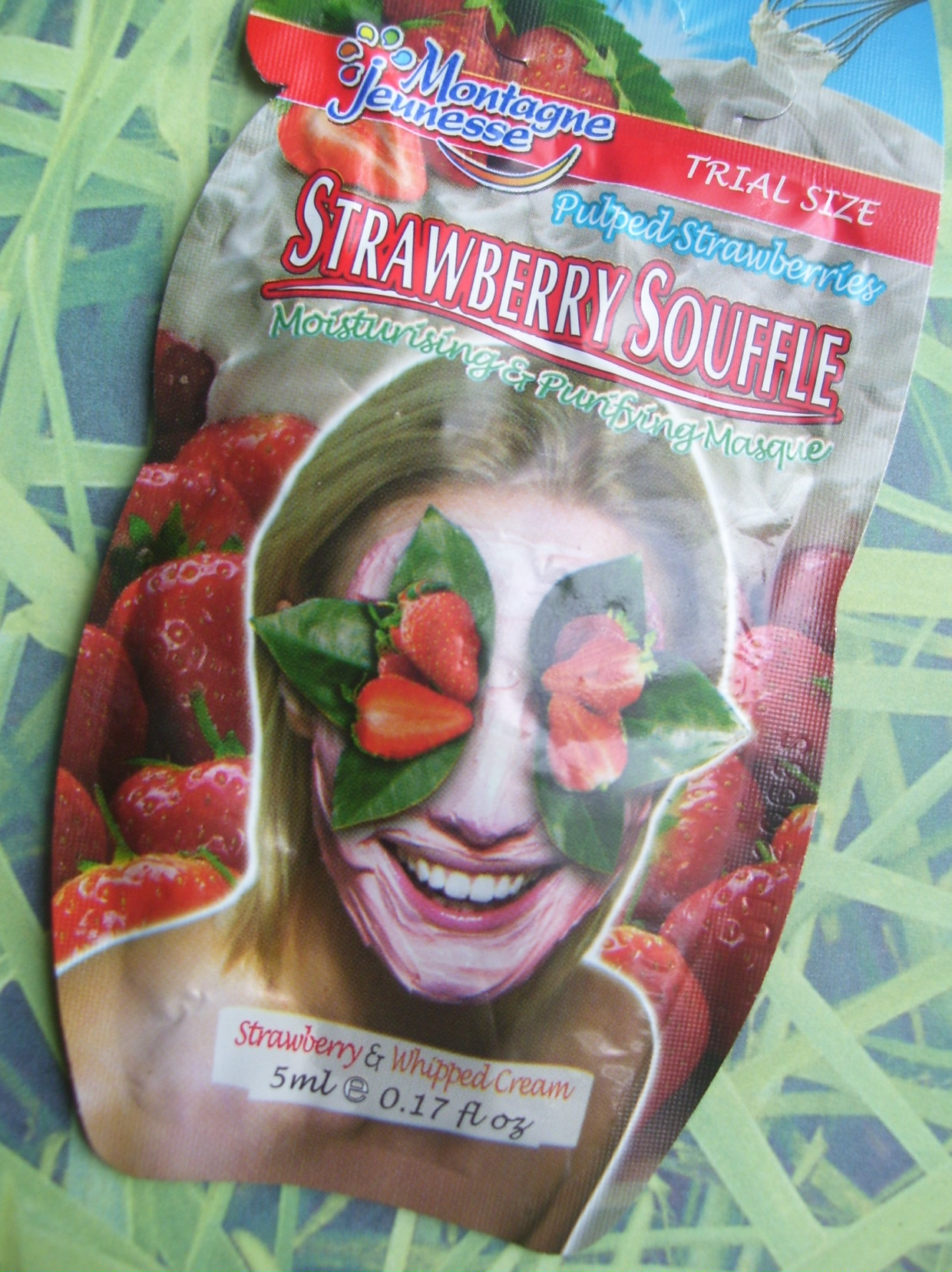 Review: Montagne Jennesse Strawberry Souffle Moisturizing & Purifying Masque