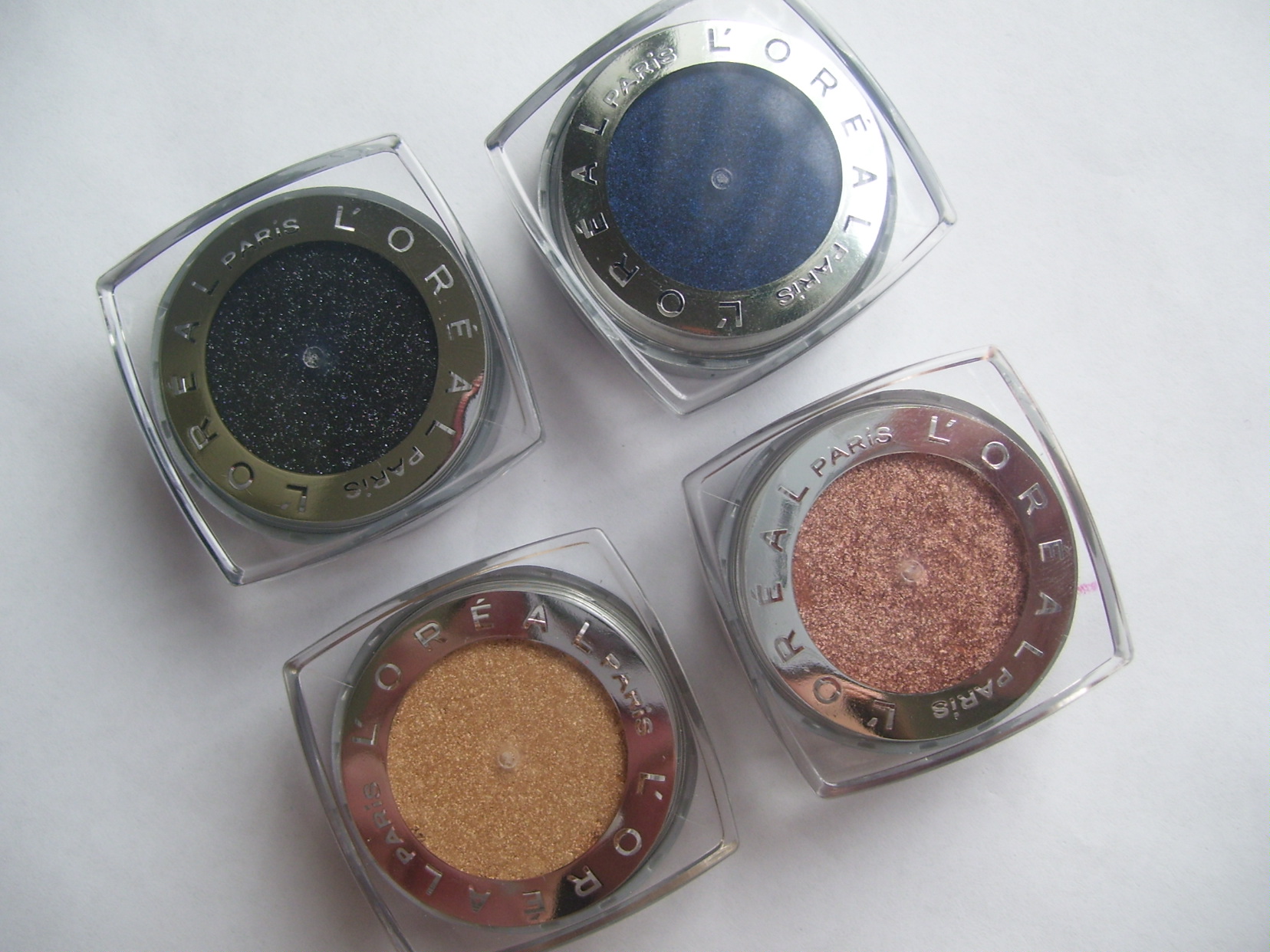 *CLOSED* Giveaway: L’Oreal Paris Infallible Eyeshadows *Open to U.S. and International Readers *
